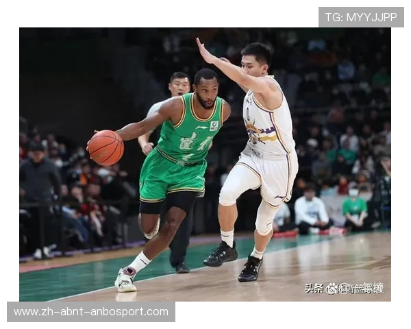 篮球运动员力量与灵活性训练结合提高身体对抗能力和灵活性 篮球运动员力量与灵活性训练结合提高身体对抗能力和灵活性